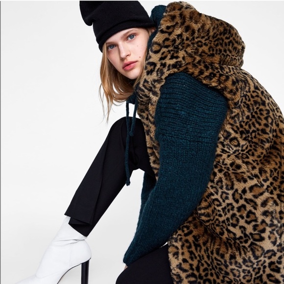 Zara Hooded Leopard Print Faux Fur Vest - Picture 2 of 13